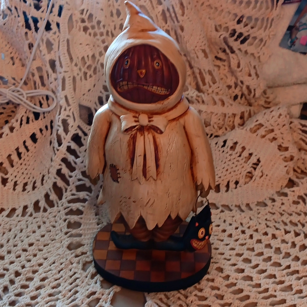 Primitive Pumpkin Trick or Treat